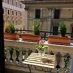 900 Piazza Del Popolo Bed & Breakfast