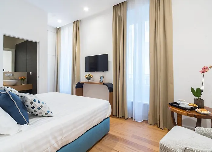 900 Piazza Del Popolo