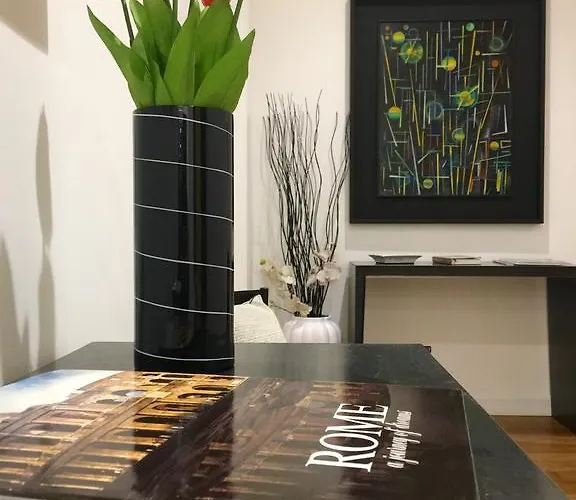 900 Piazza Del Popolo