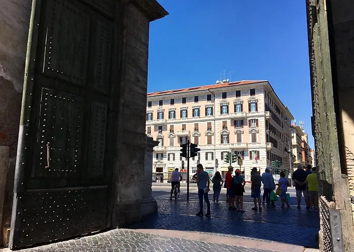 900 Piazza Del Popolo