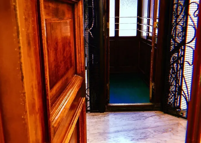 900 Piazza Del Popolo 4* Roma