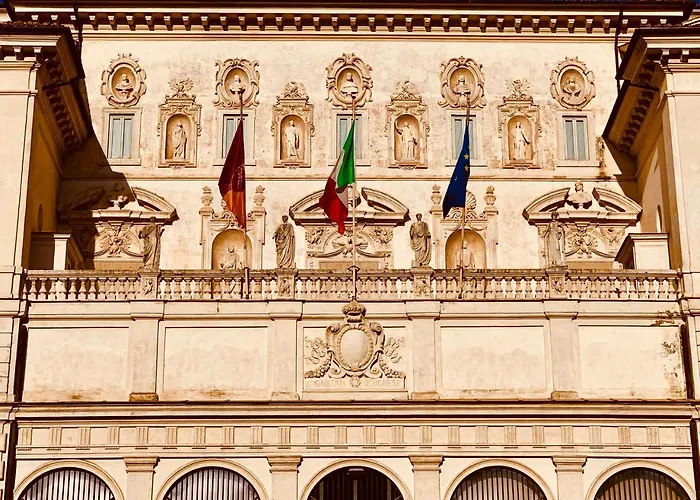 Bed and breakfast 900 Piazza Del Popolo 4*