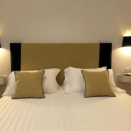 900 Piazza Del Popolo Bed & Breakfast Řím